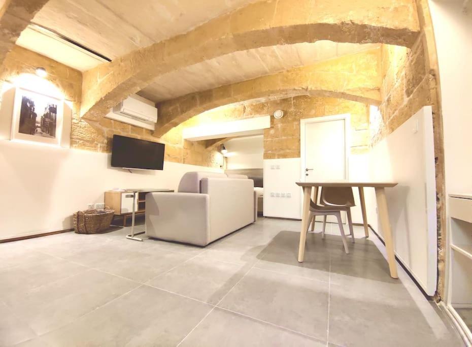 Ripple 23 Savynomad Harbour Residences Valletta Exterior foto